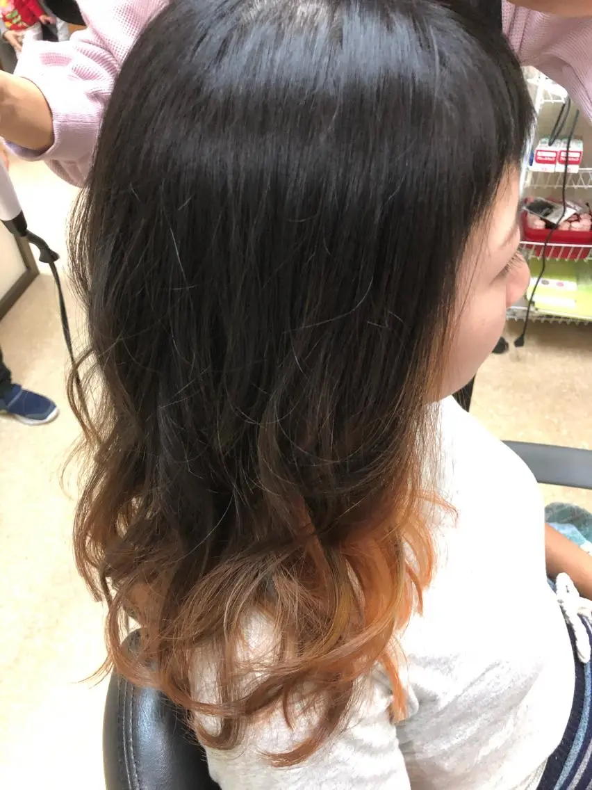 セミロング カラー 石塚 浩のヘアスタイル