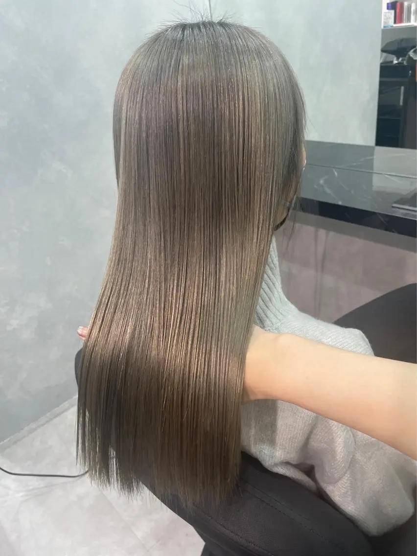 セミロング カラー ヘアカラー 美髪艶髪✨️/千種 さなのヘアスタイル