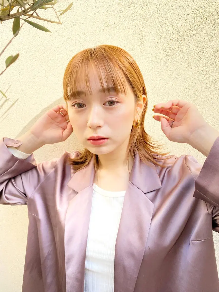 ミディアム カラー ヘアアレンジ ミディアムレイヤー ボブ レイヤーカット 外ハネヘア ウルフカット ボブ/ショート 秋本凌汰のヘアスタイル