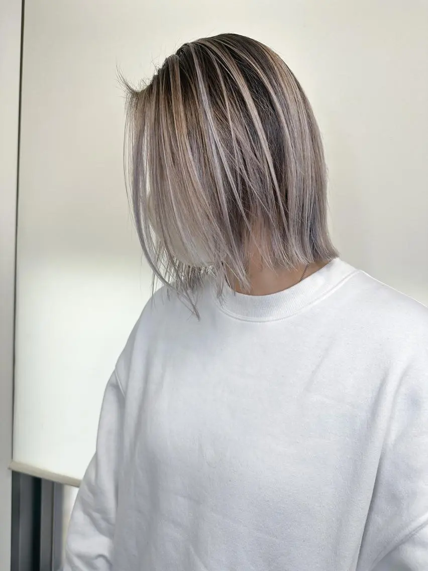 ショート カラー カット ヘアカラー トリートメント ブリーチカラー🫧 森　凪沙のヘアスタイル