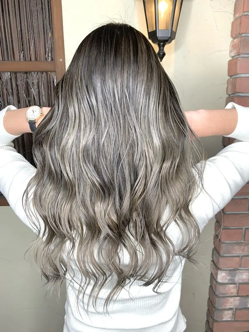 ロング カラー パーマ ヘアアレンジ メンズ キッズ ネイル マツエク・マツパ 髪質改善 艶髪🔵フセナオヤのヘアスタイル