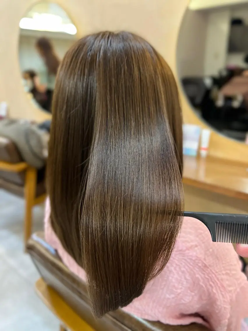 ミディアム カット ヘアカラー トリートメント TARO／ブリーチケ ア・縮毛矯正特化✨のヘアスタイル