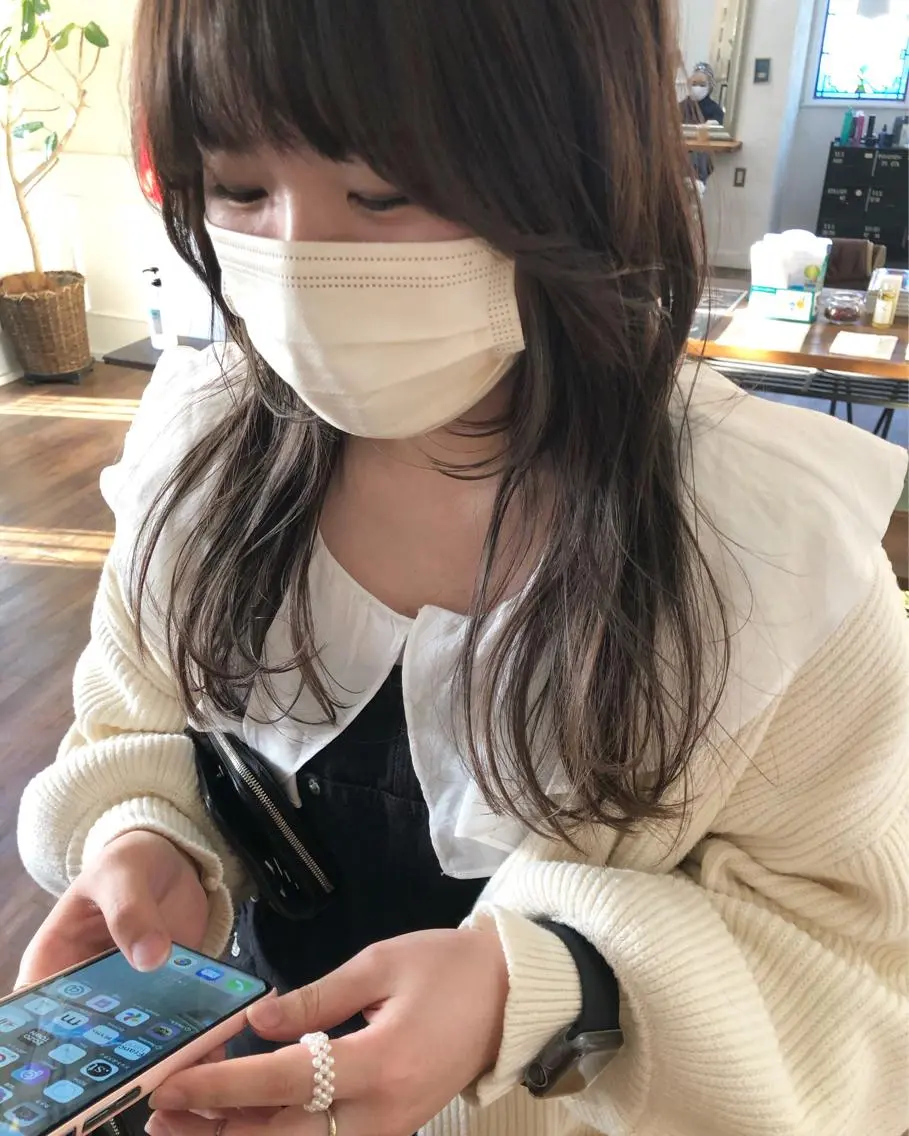 セミロング カット ヘアカラー 江原 彩華のヘアスタイル