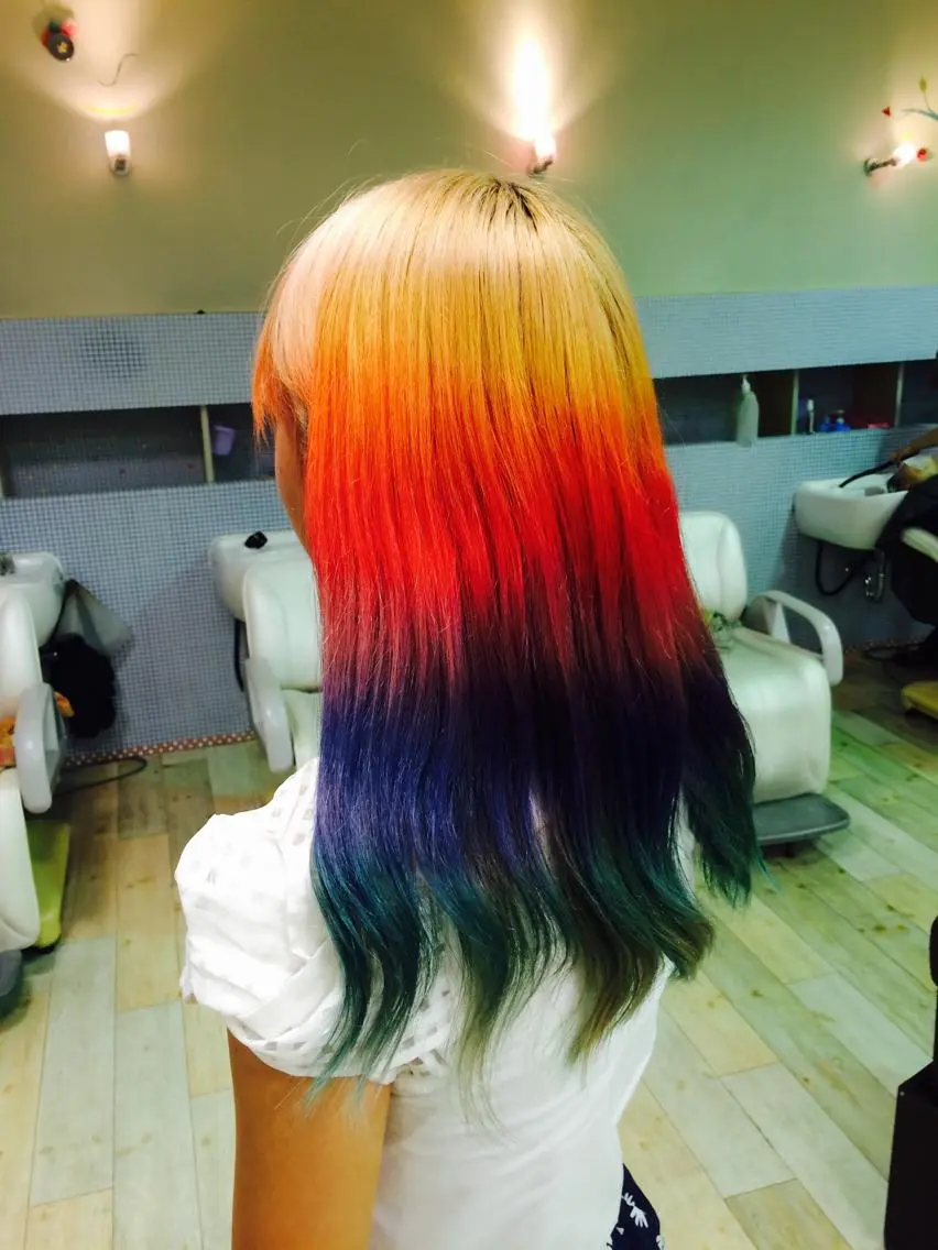 カラー 平尾 拓也のヘアスタイル