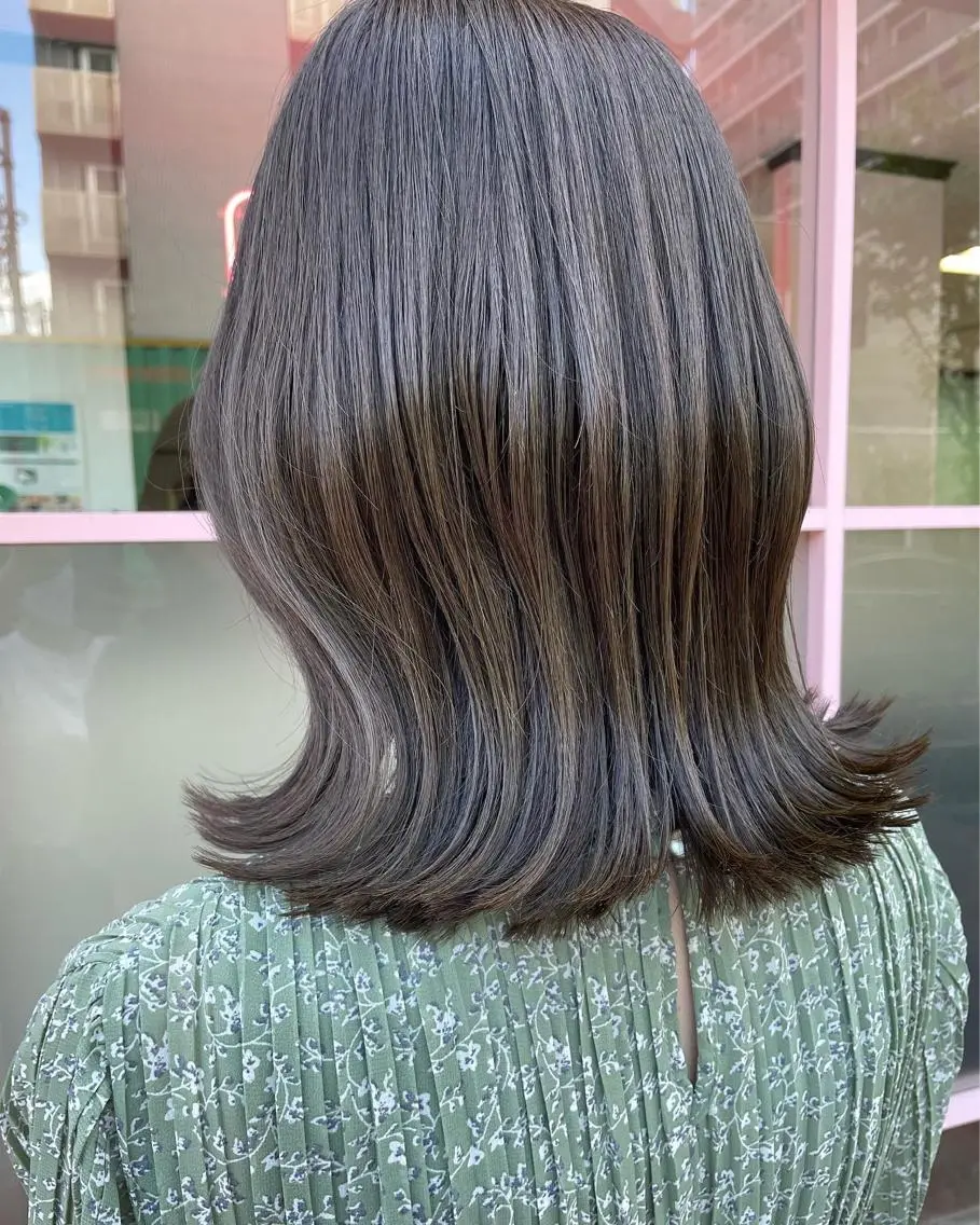ミディアム Ebihara Satomiのヘアスタイル