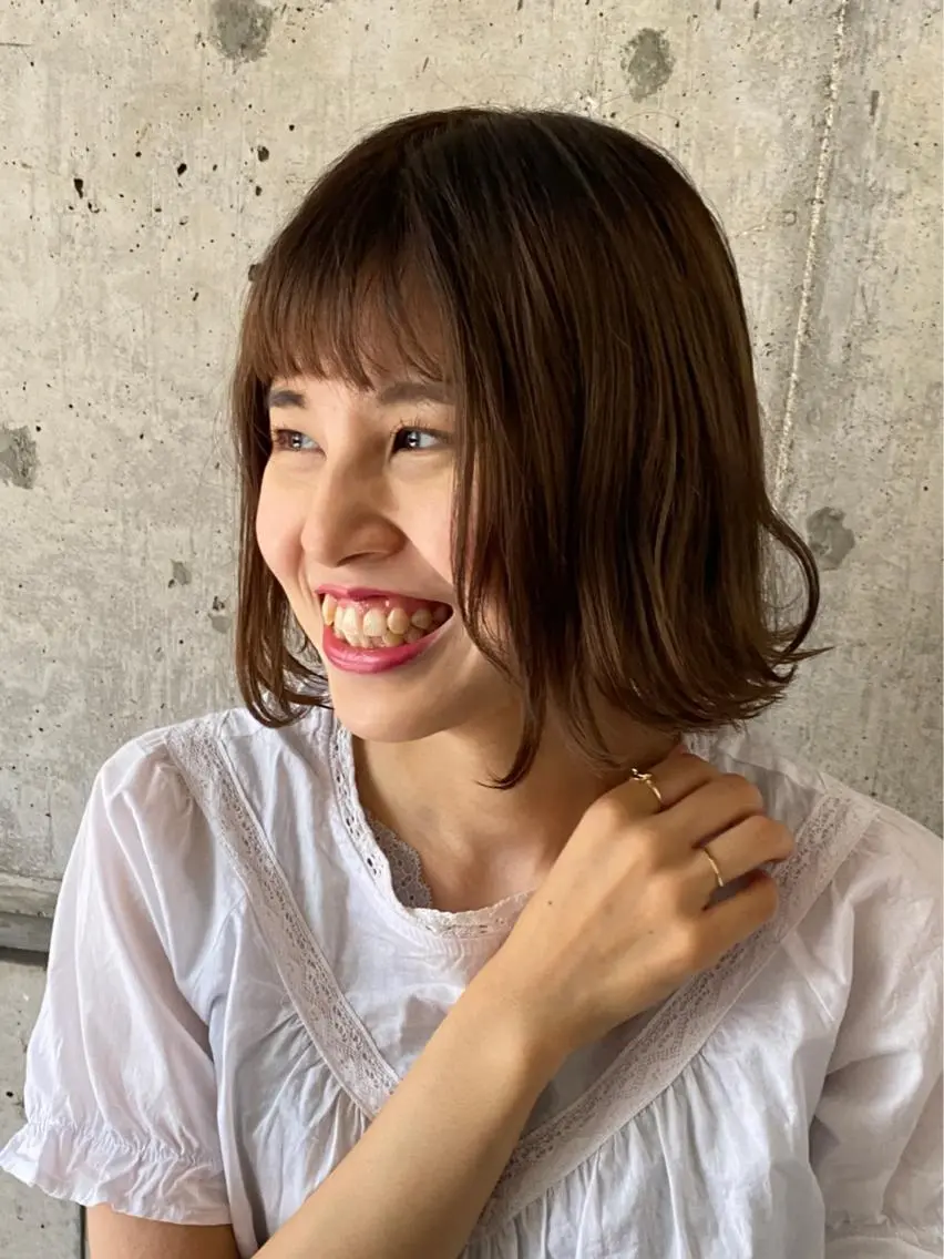 ミディアム アッシュ おん眉美容師eMu✄ yuka‪🤍のヘアスタイル