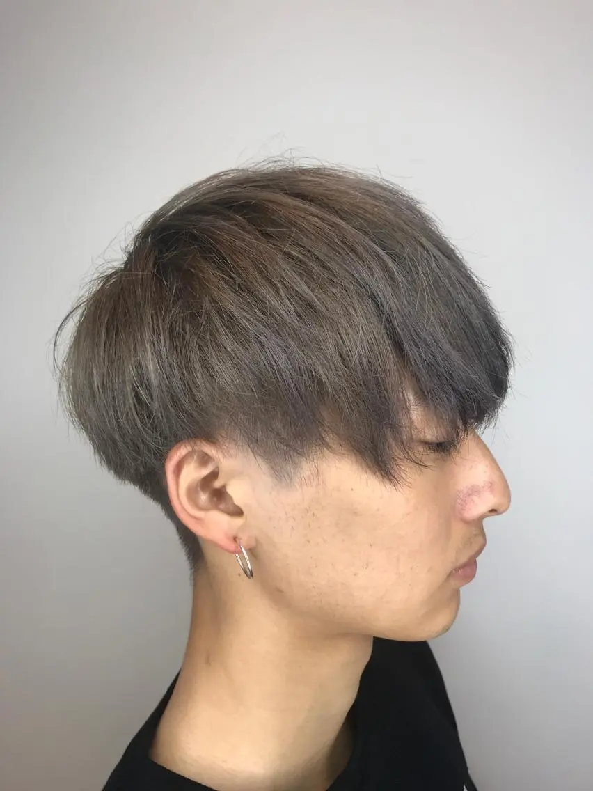 ショート カラー グレージュ インナーエクステ渋谷 🦋KAJIのヘアスタイル