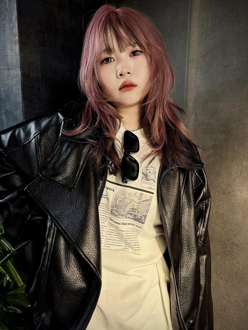 ミディアム カラー レイヤーカット ウルフカット カット ヘアカラー トリートメント ウルフレイヤー/ 中性ウルフ/タカハシのヘアスタイル