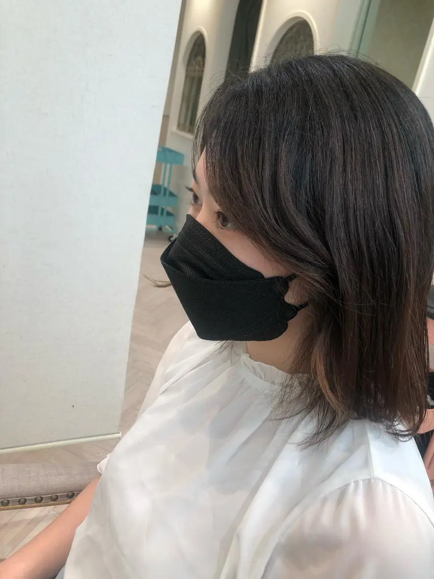 ミディアム カット ヘアカラー MYA 🤍kanaのヘアスタイル