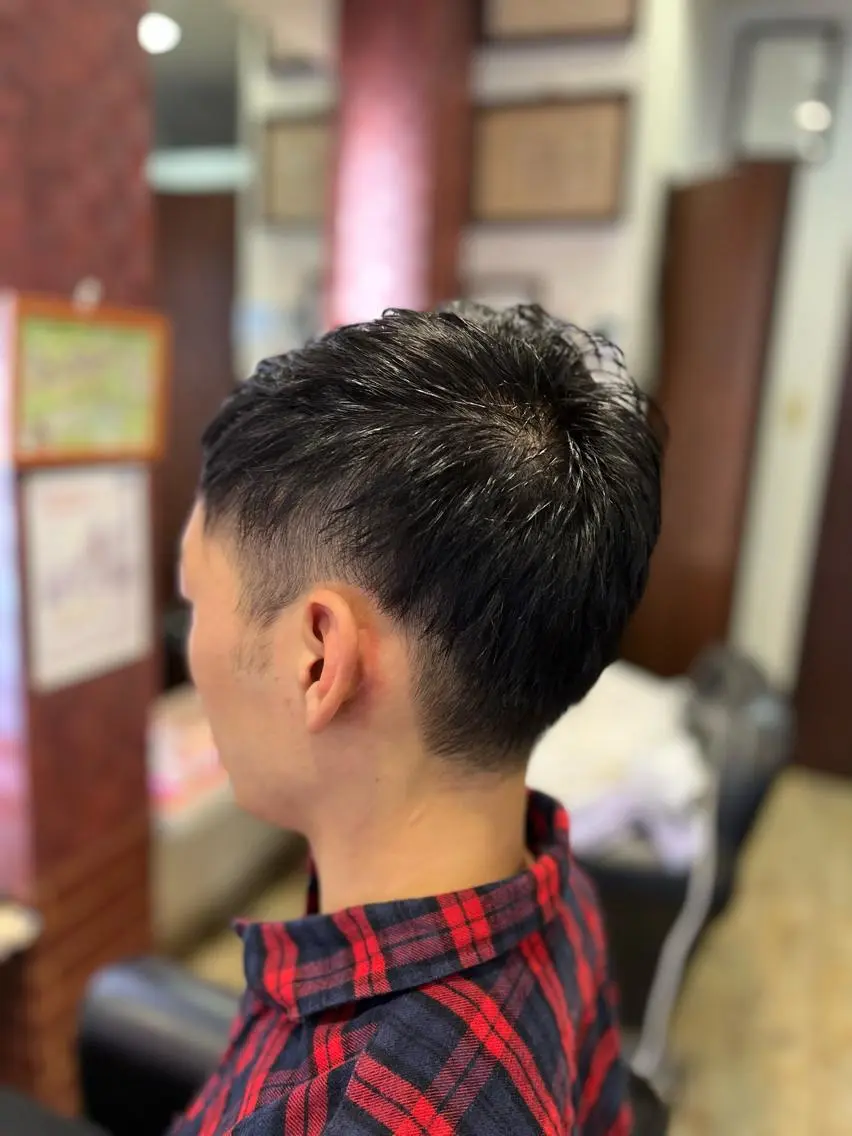 ショート メンズ ツーブロック 刈り上げ ショートヘア 織田 英之のヘアスタイル