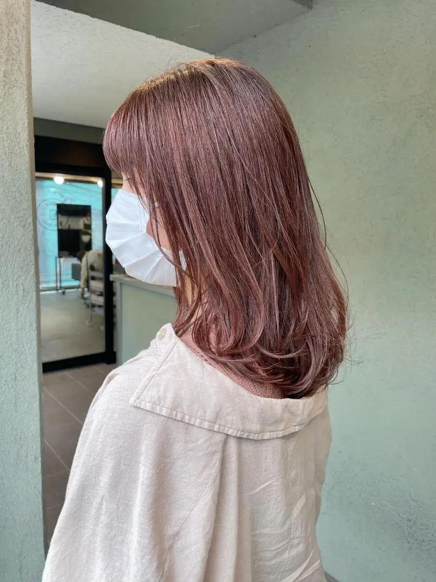 ミディアム カラー ピンクカラー レイヤーカット カット ヘアカラー トリートメント HIROKI ”博多 /ボブのヘアスタイル