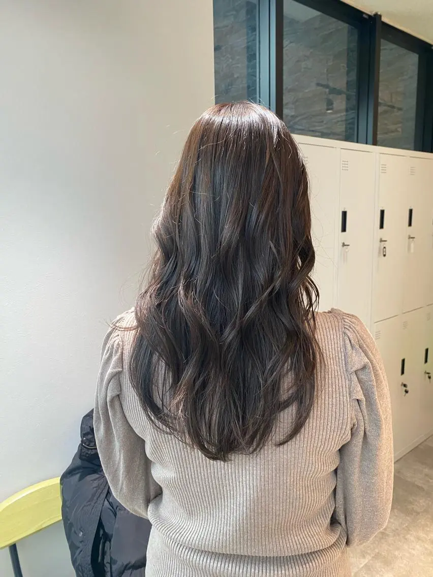 ロング カラー グレージュ オスズ 🎀´-のヘアスタイル