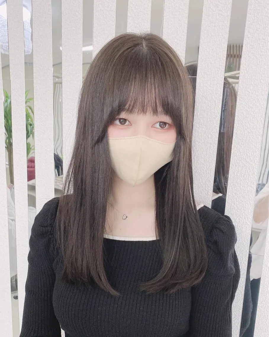 セミロング カラー YURI ✨のヘアスタイル
