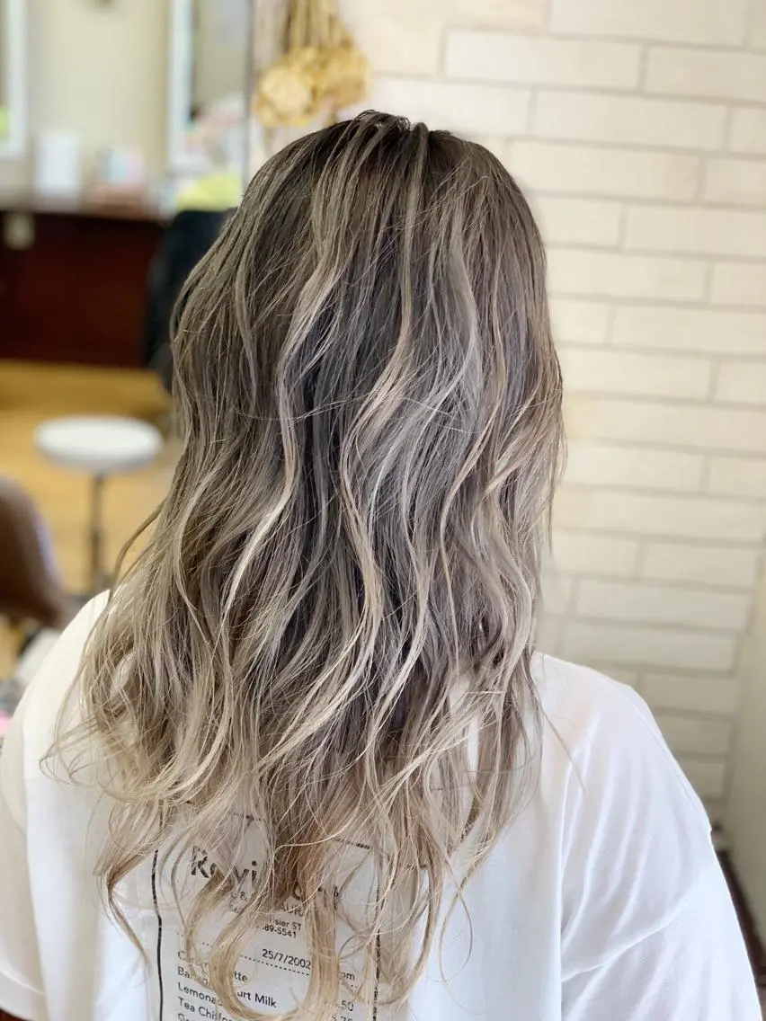 カラー グラデーションカラー グレージュ カット ヘアカラー トリートメント ショート/似合わせ レイヤー/福岡聖容のヘアスタイル