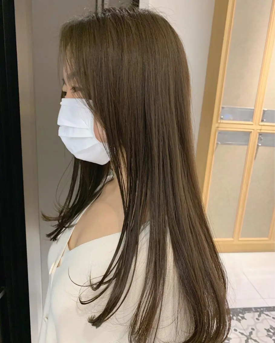 セミロング カラー ベージュカラー オリーブベージュ チバ タクミのヘアスタイル