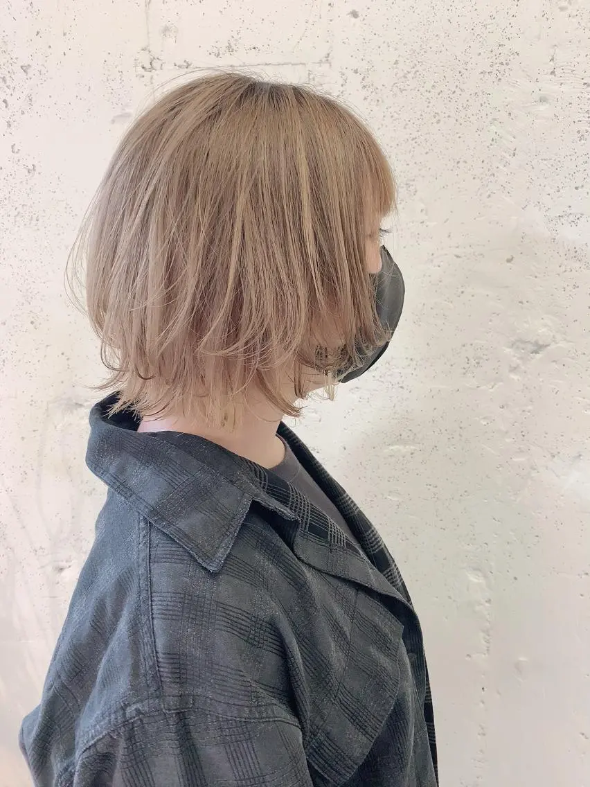 ショート 透明感ハイトーン🦄 キラ🌈のヘアスタイル