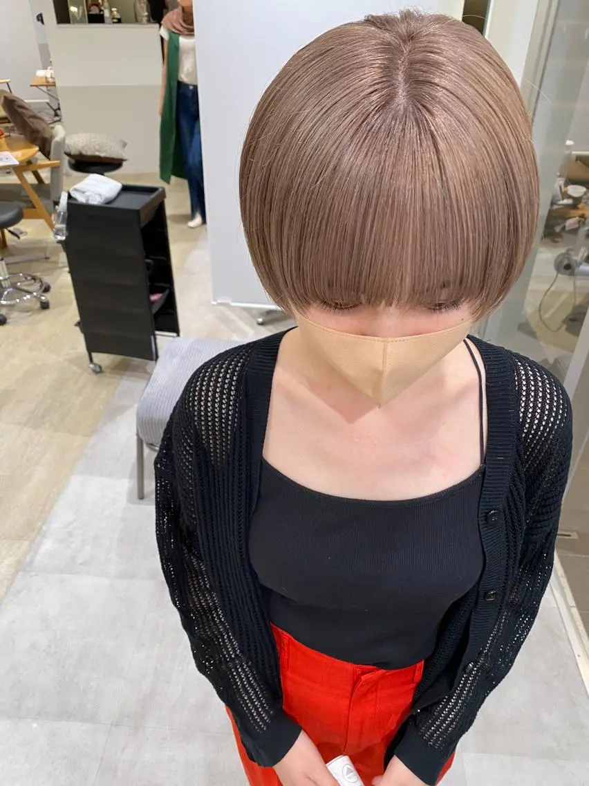 ショート カラー ヘアカラー 顔まわりカラー特化 赤津百合絵のヘアスタイル