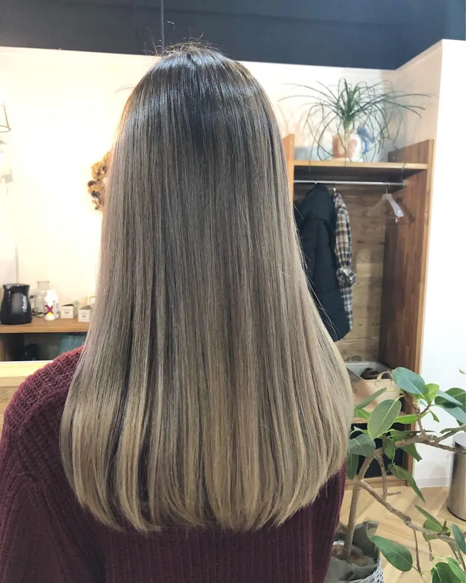 ロング カラー カット ヘアカラー トリートメント 橋本 敬介のヘアスタイル
