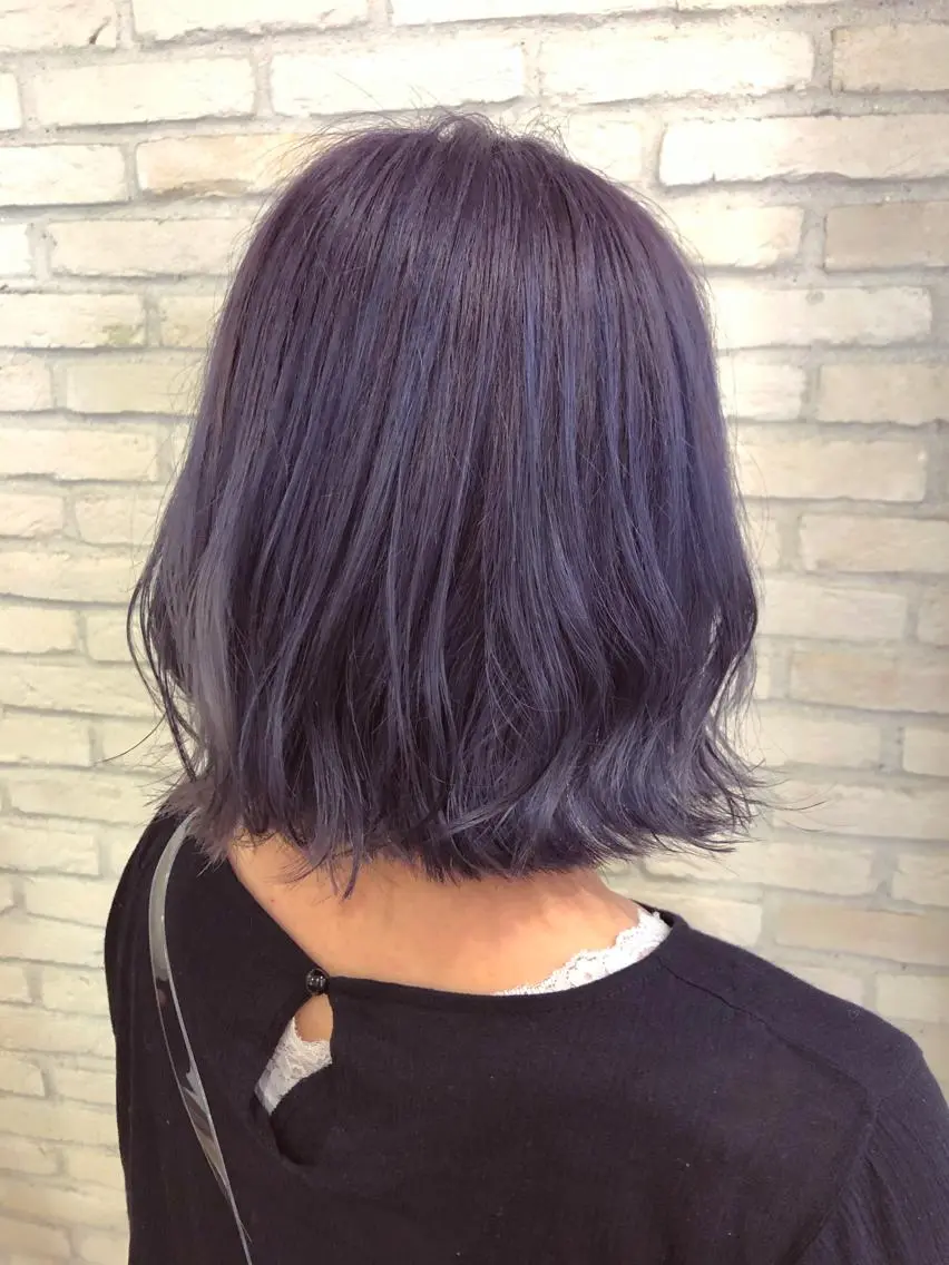 ショート カラー ブリーチ ブルーカラー ブルーラベンダー ラベンダーカラー 大平 美沙のヘアスタイル