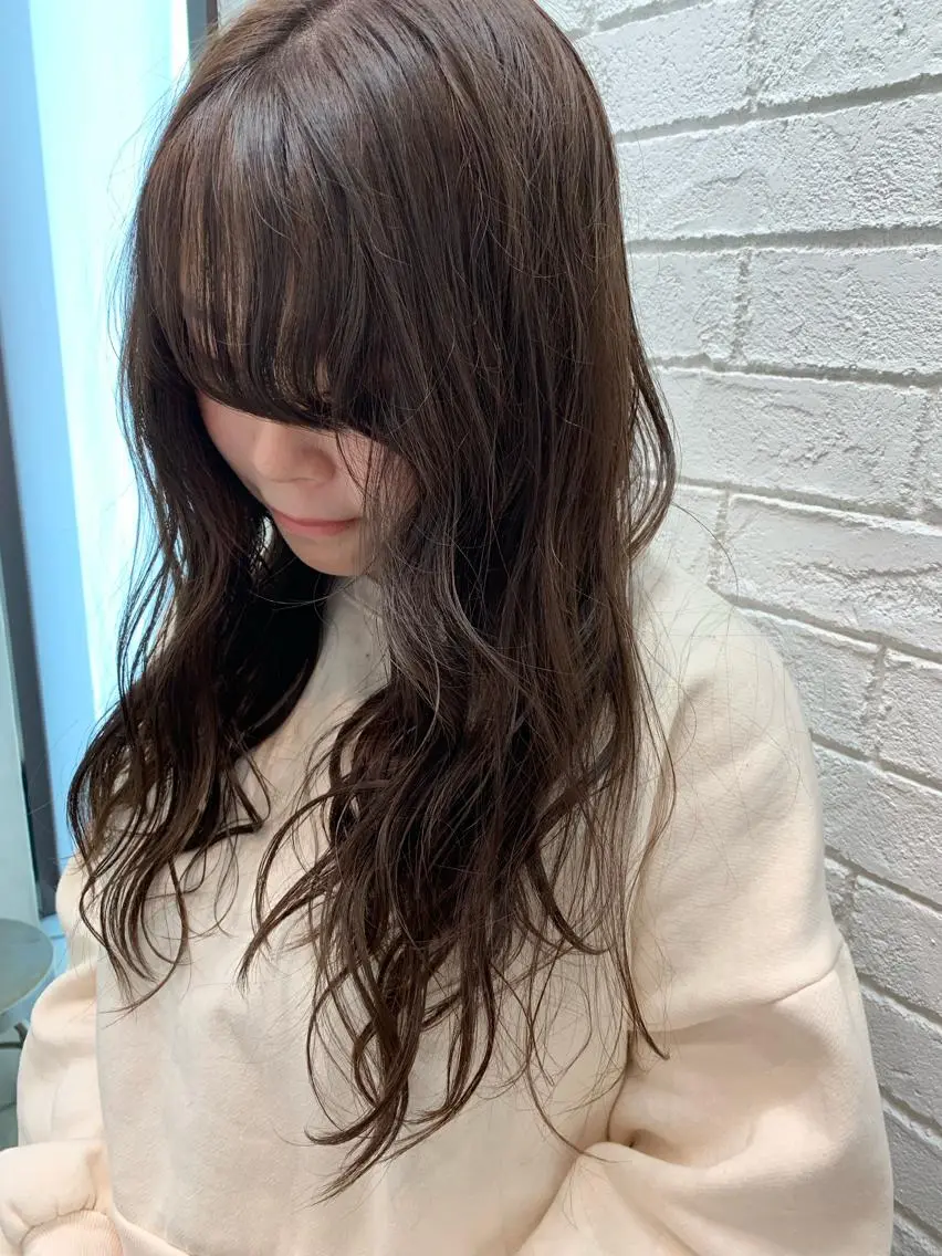 ロング カラー 韓国レイヤー×艶髪 ハイトーンRyukiのヘアスタイル
