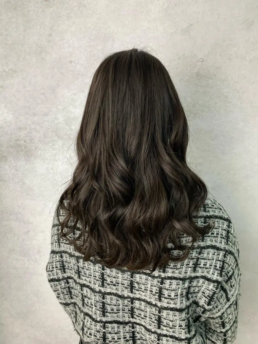 セミロング カラー グレージュ オリーブグレージュ オリーブグレー カット ヘアカラー トリートメント 統括マネージャー/ 髪のドクター/前原悟のヘアスタイル