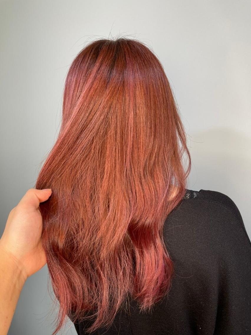 ミディアム カラー アディクシーカラー アッシュ ブルーカラー ダークアッシュ イヤリングカラー トップスタイリスト ✨KIRIKA中野✨のヘアスタイル