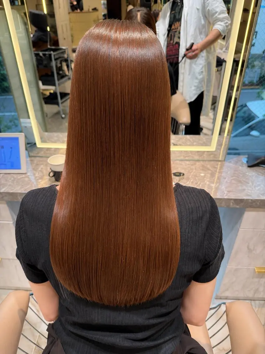 セミロング 縮毛矯正 圧倒的美髪ストレート ツダケイタロウのヘアスタイル