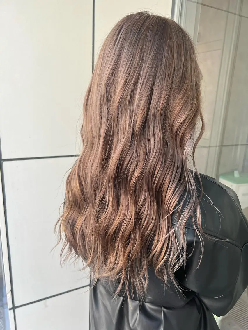 ロング カラー ヘアアレンジ ヘアカラー トリートメント ヘアセット 🌈インナーカラー ‘ショウマ’🌈のヘアスタイル
