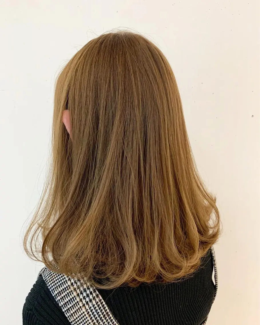 ミディアム 二狼 (じろう)のヘアスタイル