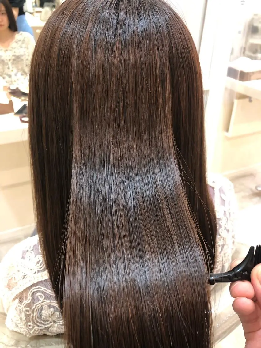 ロング カット 縮毛矯正 トリートメント 須賀 一美のヘアスタイル