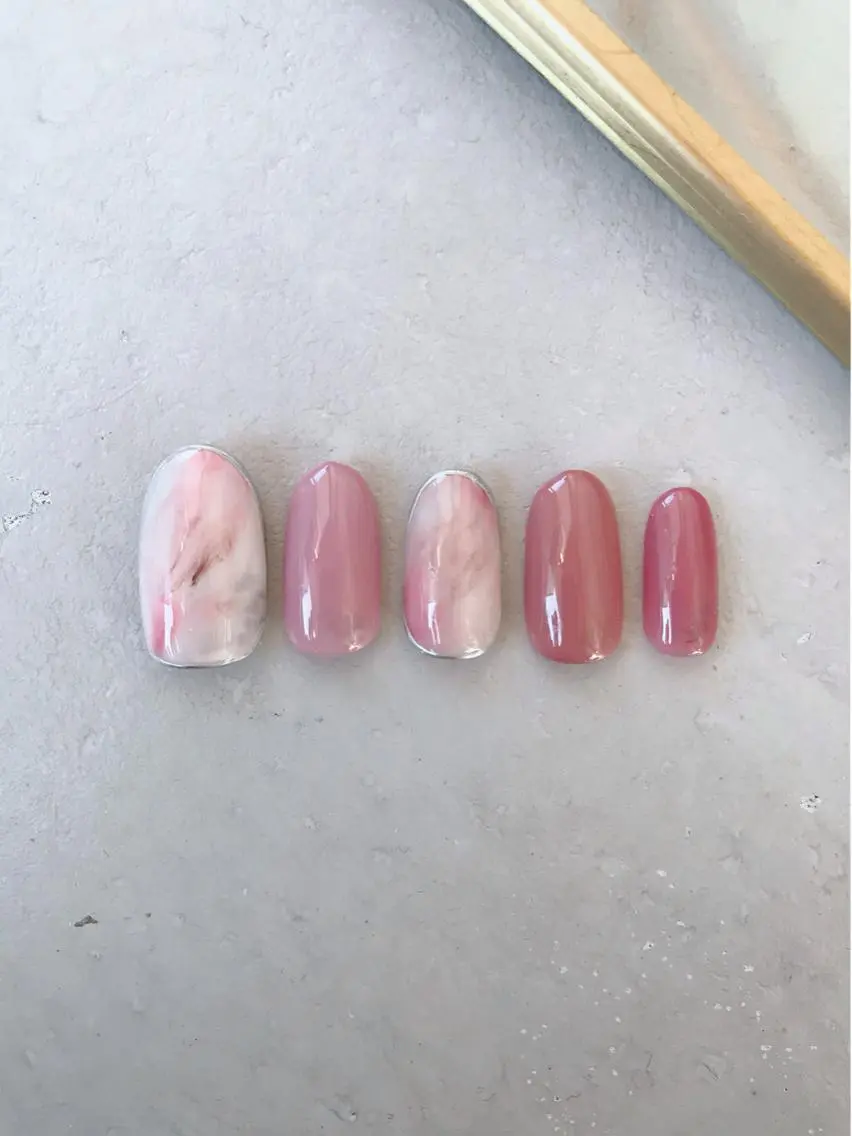 ネイル アートネイル グラデーション ニュアンスネイル ハンドネイル ハンドケア Baden Nail ﾊﾞ-ﾃﾞﾝ ﾈｲﾙのネイルデザイン