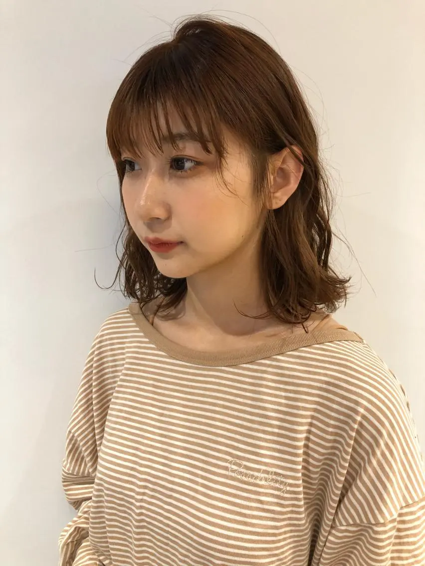 ミディアム カラー パーマ ヘアアレンジ ベージュカラー ブリーチ オレンジ オレンジベージュ パーマスタイル🔅 sayacaのヘアスタイル