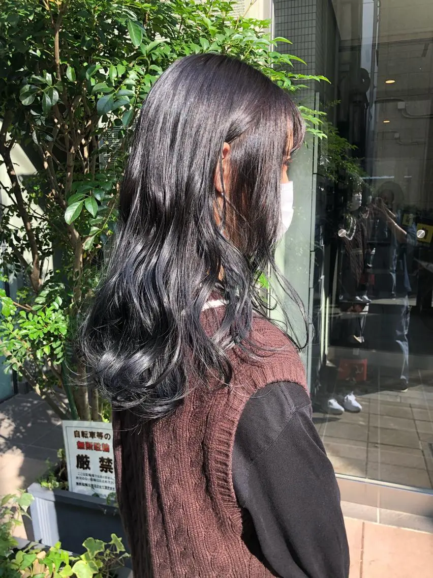 ロング カラー アッシュ ブリーチ シルバー シルバーアッシュ カット ヘアカラー トリートメント HIROKI ”博多 /ボブのヘアスタイル