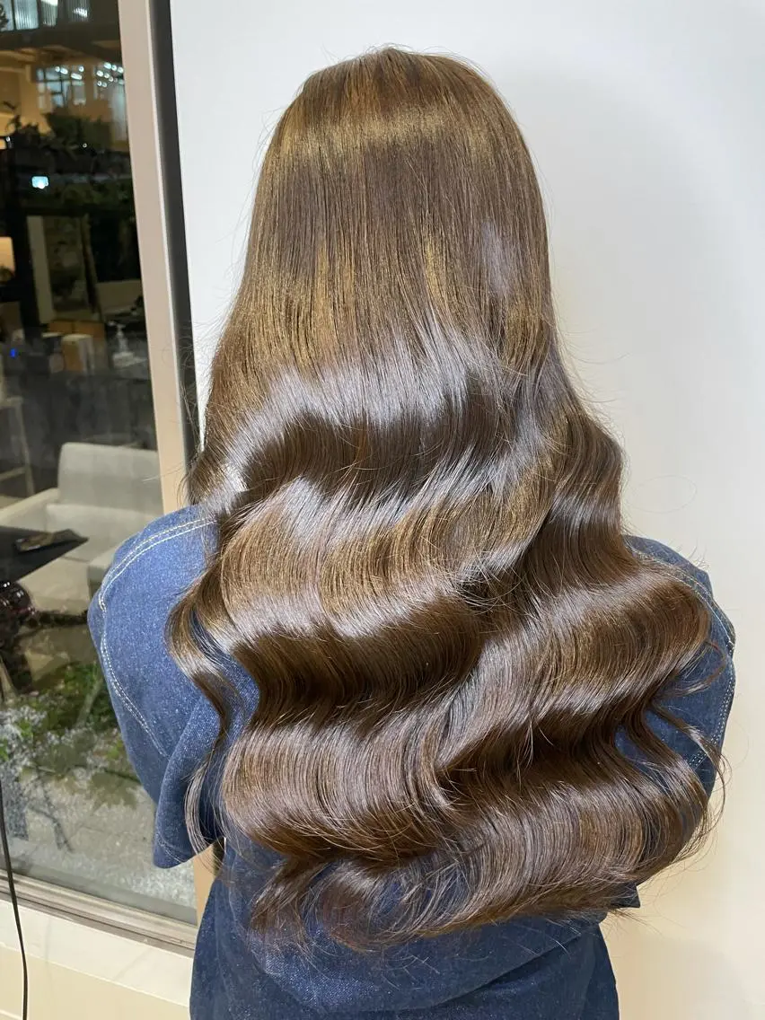 ロング カラー 髪質改善 カット ヘアカラー トリートメント 🩵アンブレラカラー 髪質改善　丸尾】のヘアスタイル