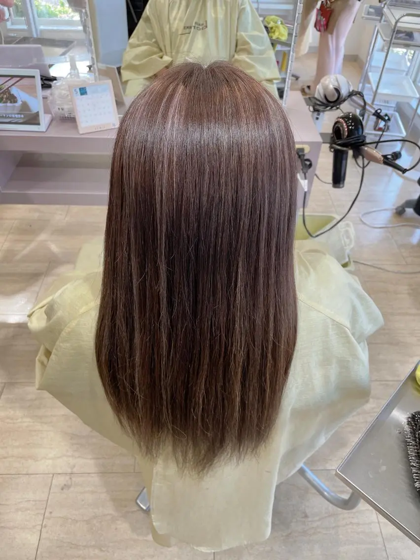 ロング カラー ハイライトカラー ハイライト 工藤 彩花のヘアスタイル