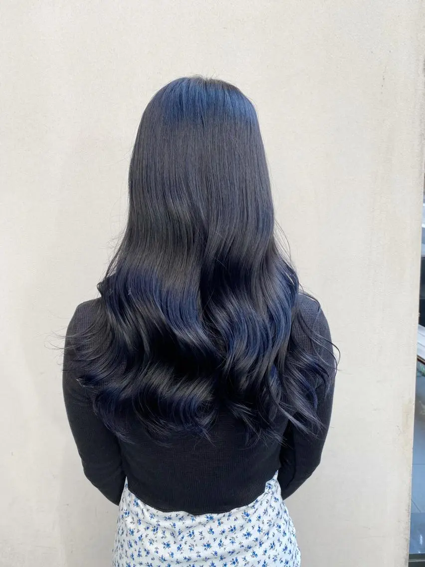 ロング カラー 透明感カラー ネイビーカラー カット ヘアカラー トリートメント ボブ/縮毛矯正/ レイヤー/塚田のヘアスタイル