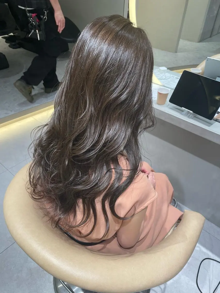 ロング カラー 《髪質改善✖️オリー ブ🧸》小嶋拓也のヘアスタイル