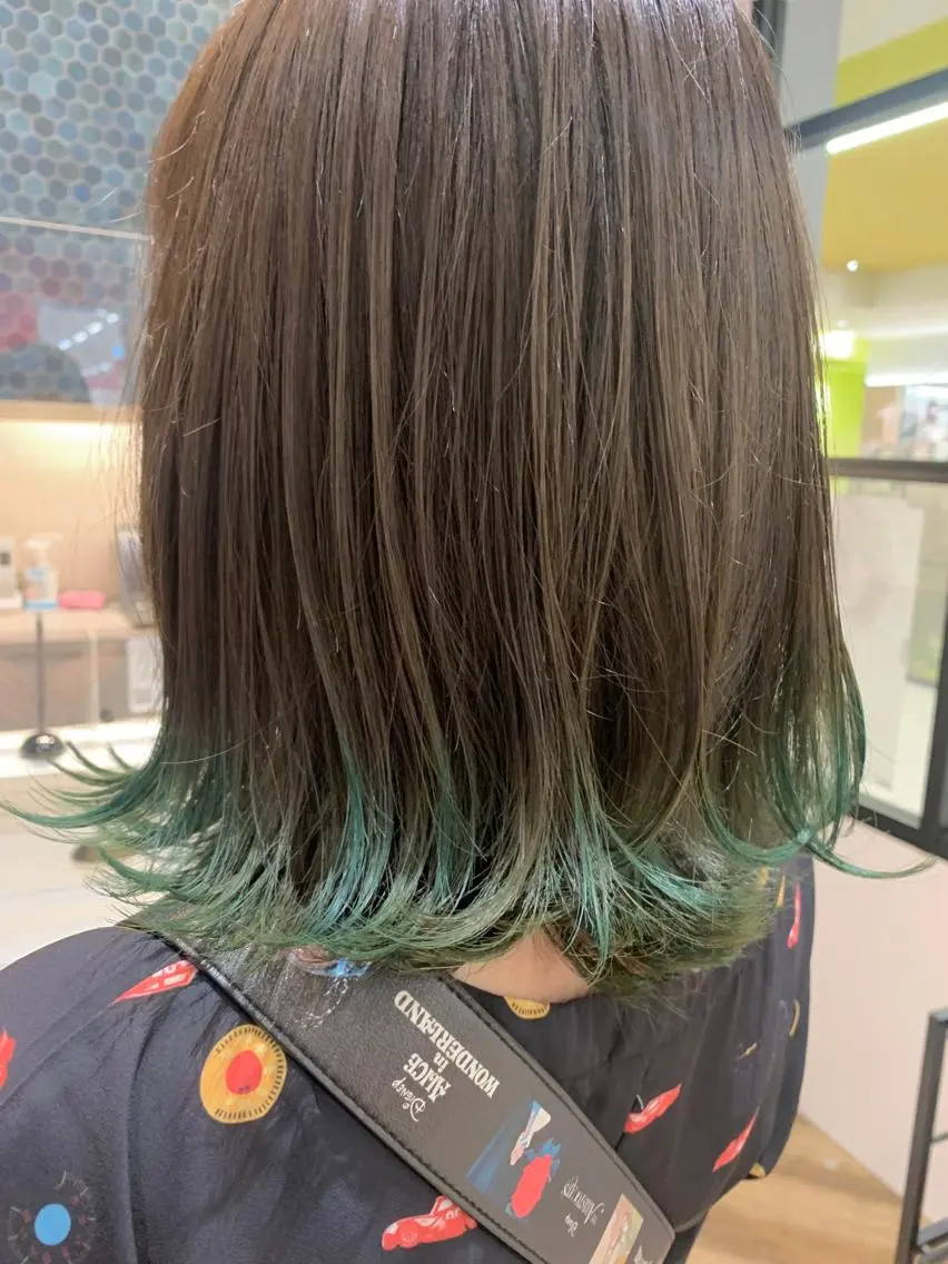 ミディアム カラー 大橋 拓実のヘアスタイル