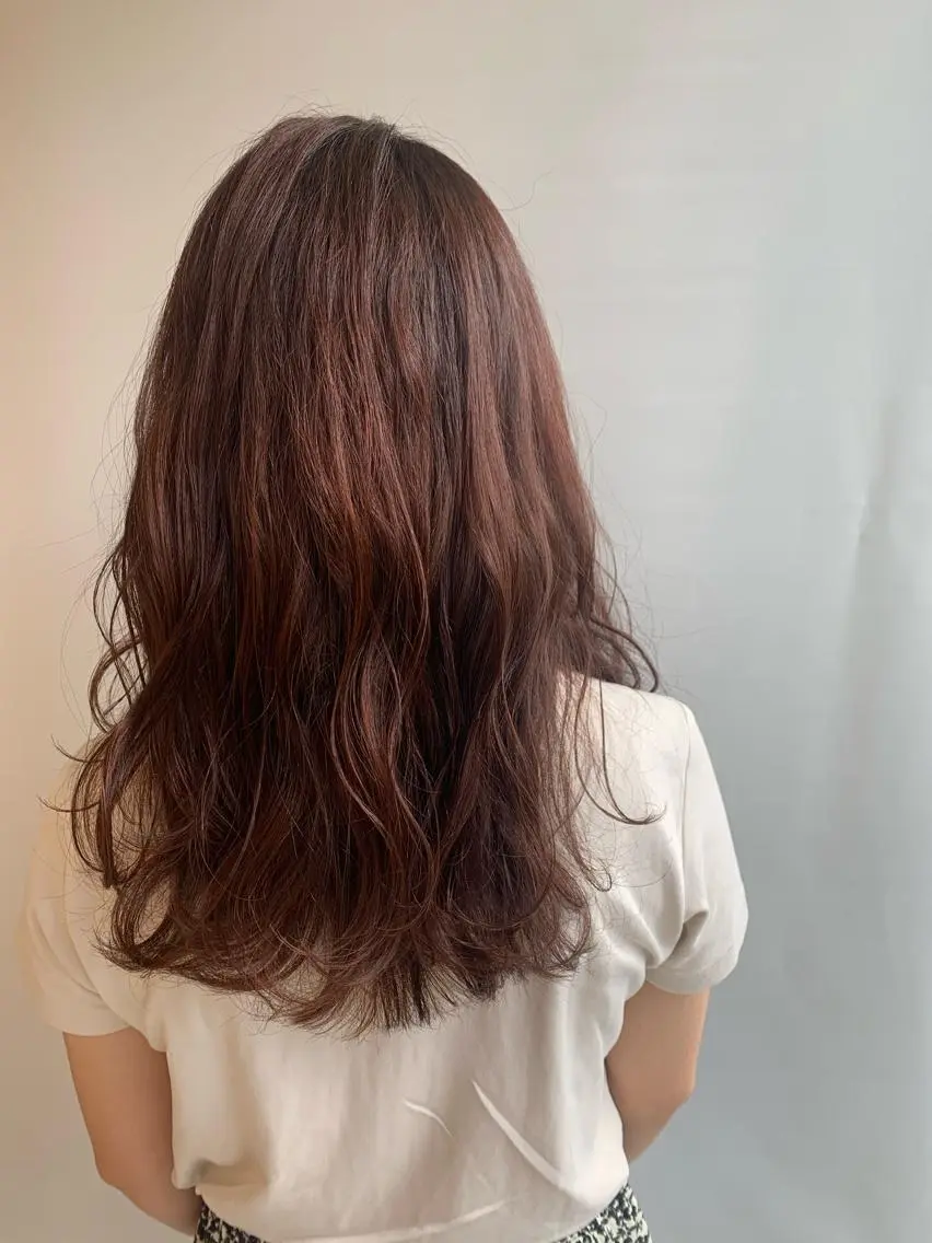 セミロング カラー パーマ ヘアアレンジ ブラウンカラー オレンジ オレンジブラウン レッドカラー 加藤 綾華のヘアスタイル