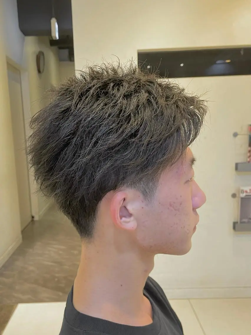 メンズ 髪質改善×白髪ぼかし 美容師✂️武澤龍賀のヘアスタイル