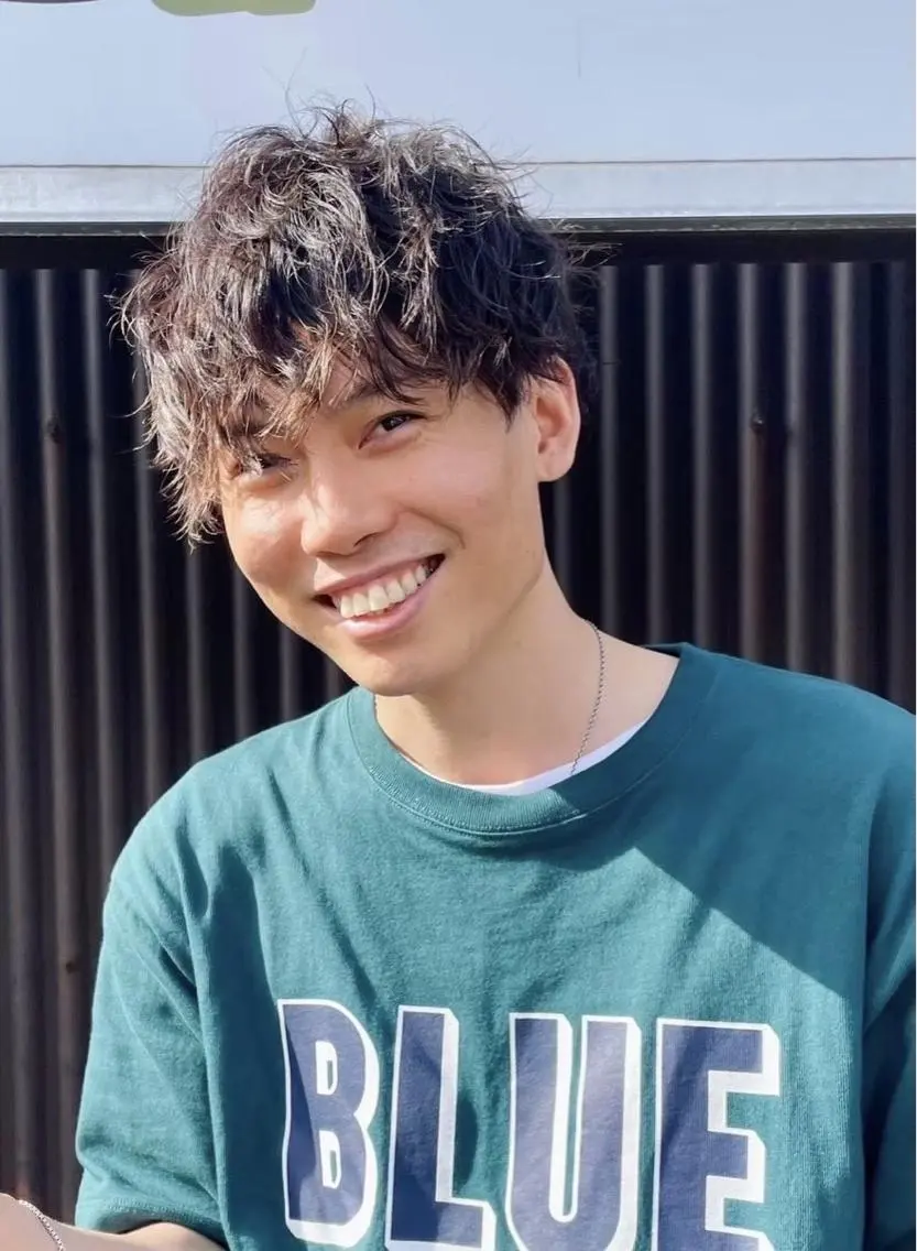 ショート メンズ アイブロウ メンズバレイヤージュ メンズブリーチ メンズハイライト メンズハイトーン メンズインナーカラー 🔆韓国 norika🔆のヘアスタイル