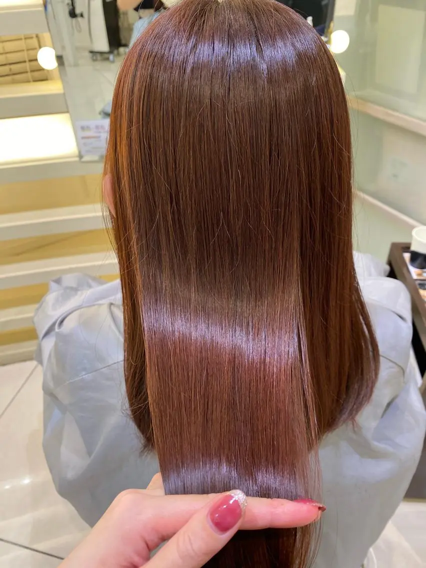 セミロング カラー 銀座メンズ専門🖤 叶奈々のヘアスタイル