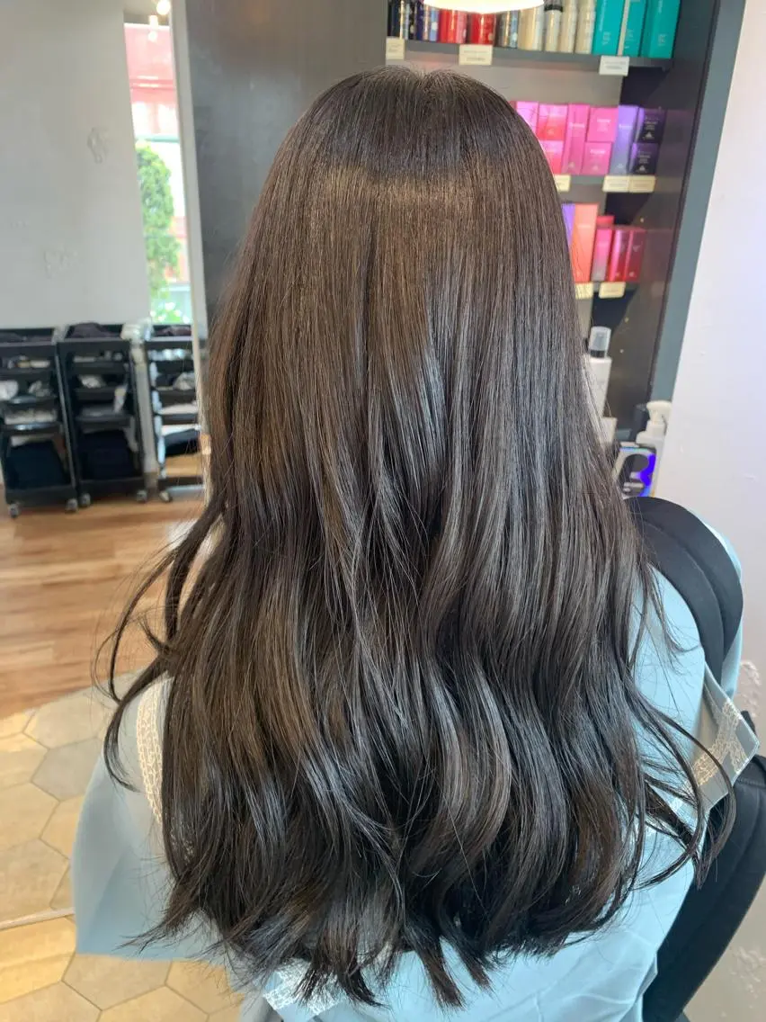 ロング カラー ブルーカラー ブルージュ 透明感カラー 韓国風ヘア ヘアカラー 藤間 帆乃夏（とうまほのかのヘアスタイル