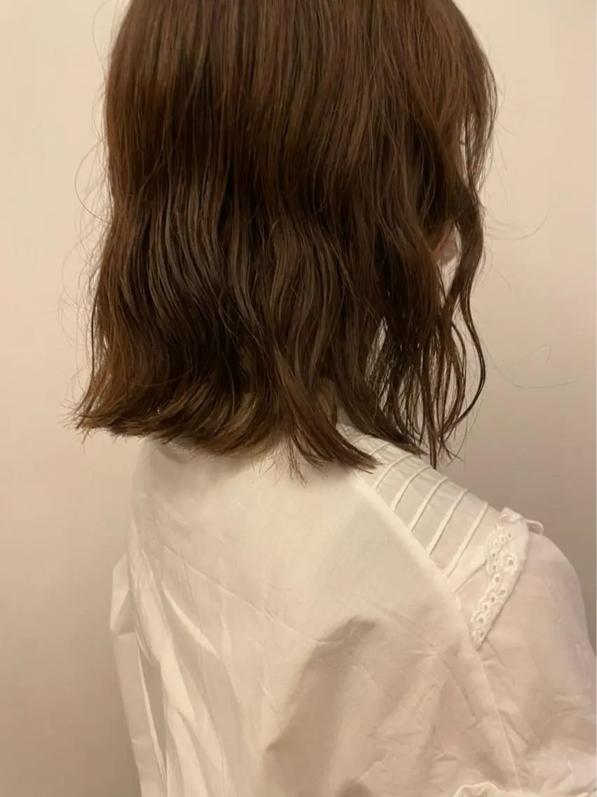 ミディアム パーマ ミディアムパーマ カット パーマ コテ巻き風パーマ✨ かつみのヘアスタイル