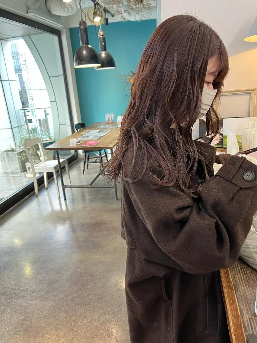 ロング 宮腰 瑠果のヘアスタイル