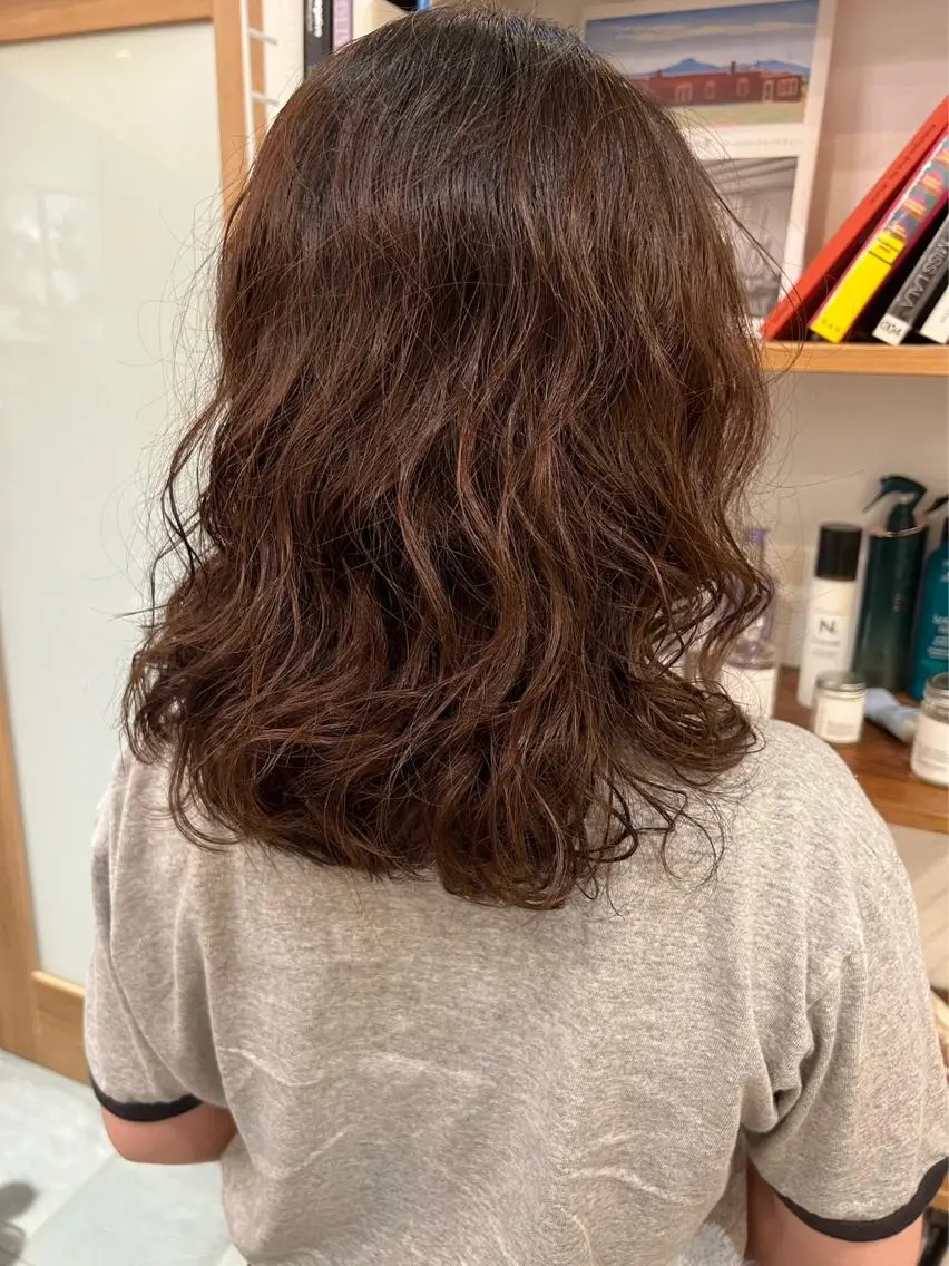 セミロング パーマ 門崎未依/レイヤー/ メンズカット🪿🌼のヘアスタイル