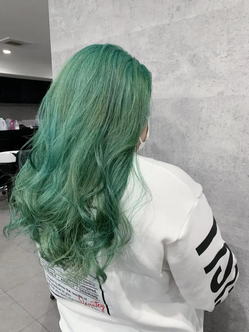 ロング カラー ブリーチ _WHITE 天神店 YUMEKA🐻のヘアスタイル