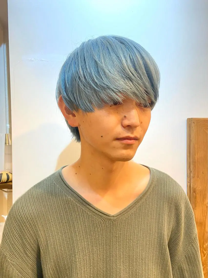 カラー メンズ ショート/ウルフ ハイトーン/カイセイのヘアスタイル
