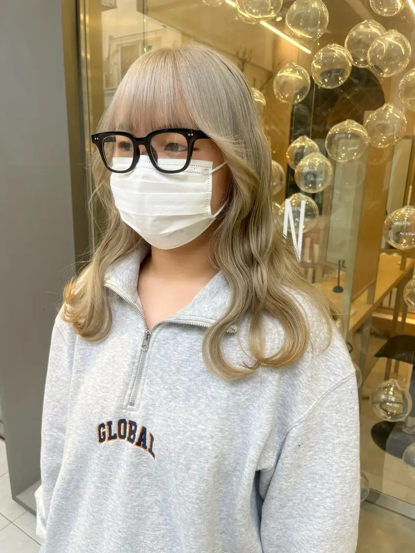 カラー ベージュカラー ホワイトベージュ 🟣niw SHUNNA🟣のヘアスタイル