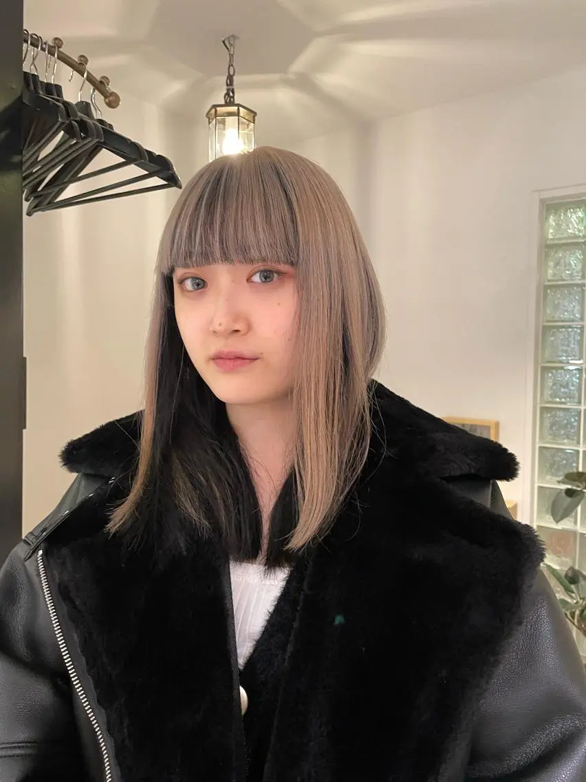 セミロング トリートメント 透け感カラー/ SUのヘアスタイル